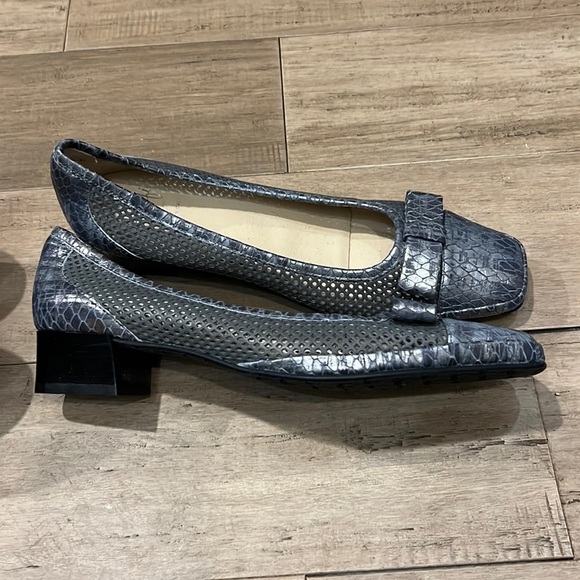 Amalfi block heel pumps. Size 10 New - Picture 1 of 8